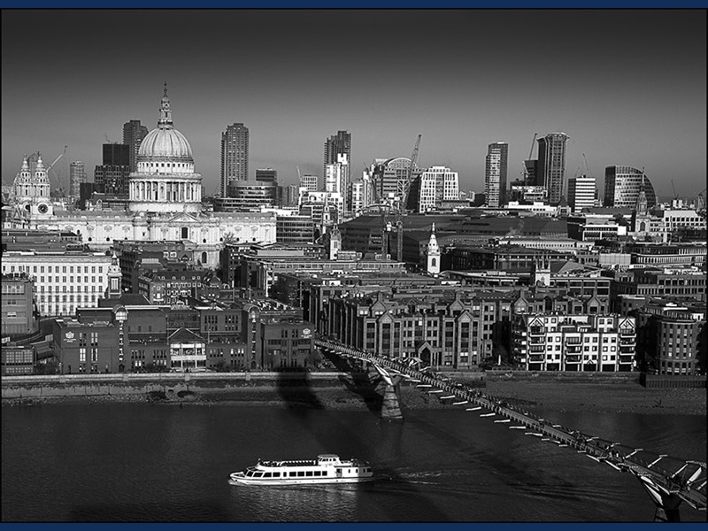 Across The Thames bw